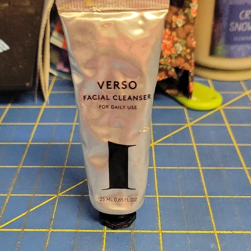 Verso Facial Cleanser For Daily Use 25ml New Sealed Tube